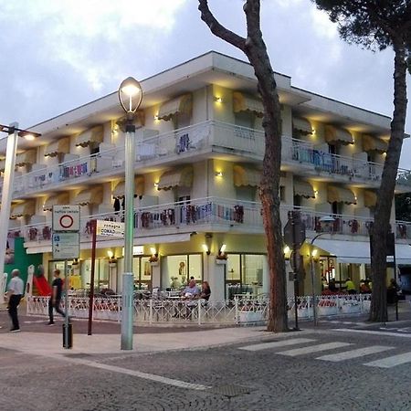 Hotel Franca Misano Adriatico Exterior foto