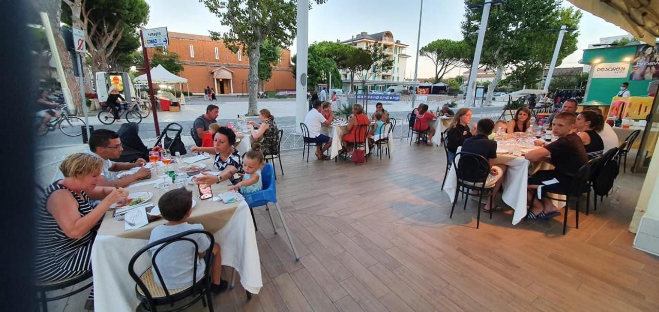 Hotel Franca Misano Adriatico Exterior foto